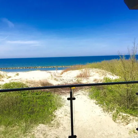 Amon Z Widokiem Na Morze * דארלובקו